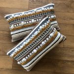 ''Hera'' El Dokuması Kırlent Kılıfı